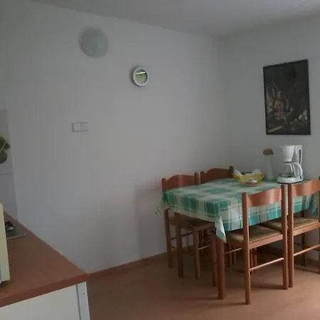 In With Seaview, Terrace, Wifi Apartment Razanj
