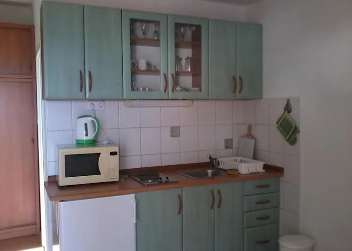 דירה In With Seaview, Terrace, Wifi