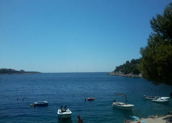 דירה In With Seaview, Terrace, Wifi